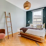 公寓 Attico Incantevole Con Idromassaggio E Terrazzo *