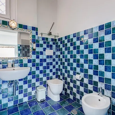 Attico Incantevole Con Idromassaggio E Terrazzo