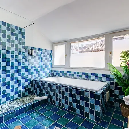 Attico Incantevole Con Idromassaggio E Terrazzo *