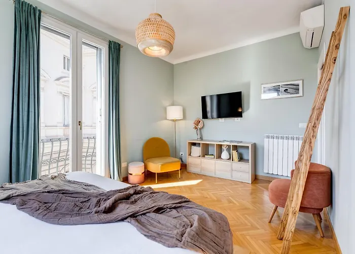 Apartman Attico Incantevole Con Idromassaggio E Terrazzo *