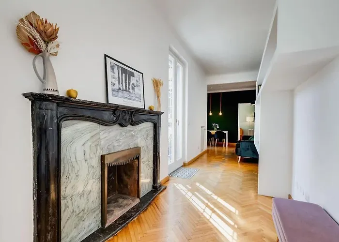 Attico Incantevole Con Idromassaggio E Terrazzo Apartman